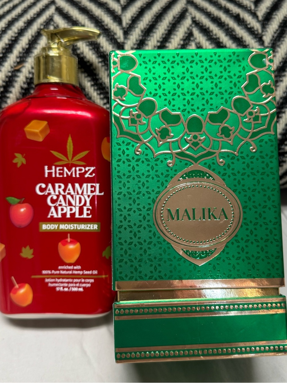Hempz Caramel Candy Apple Body Moisturizer - Red